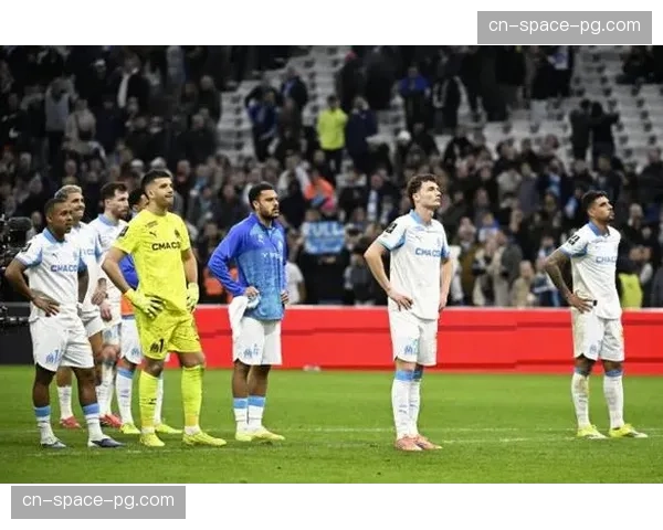 马赛俱乐部就球迷闯入训练场事件向当地警方提出正式投诉