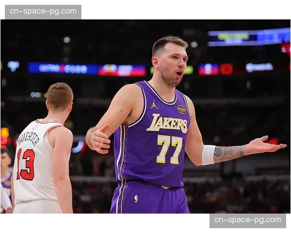 湖人119-103击败勇士,东契奇缺阵球队仍取胜 湖人119-103击败勇士,东契奇缺阵球队仍取胜